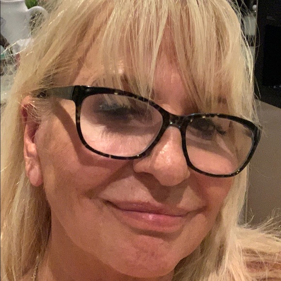 Meet your Posher, Dora - Picture 1 of 1